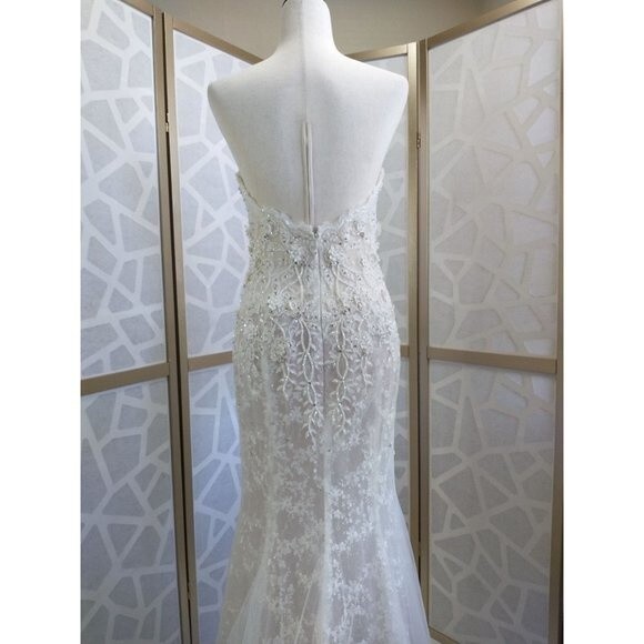 Eve of Milady Wedding Dress Strapless Fit and Flare Couture Collection Size 8 - Picture 10 of 12